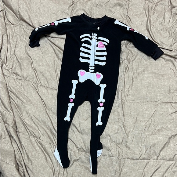 PJ’S & PUMPKINS Other - NWOT Black Skeleton Kids Footie Pajamas with Pink Accents 12M